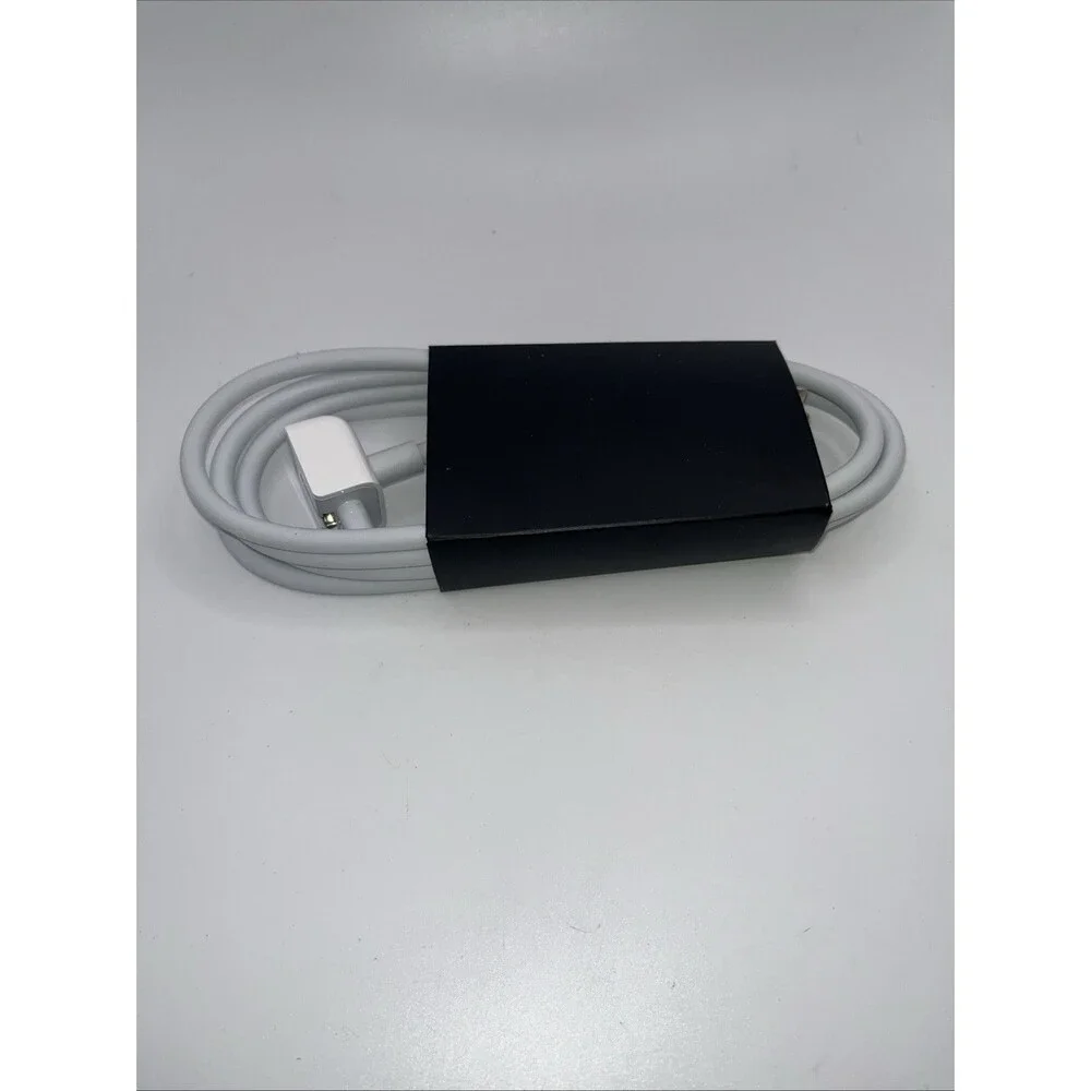 Apple A1 (2.5A 125V) AC Power Adapter US Extension Cable for MagSafe - White